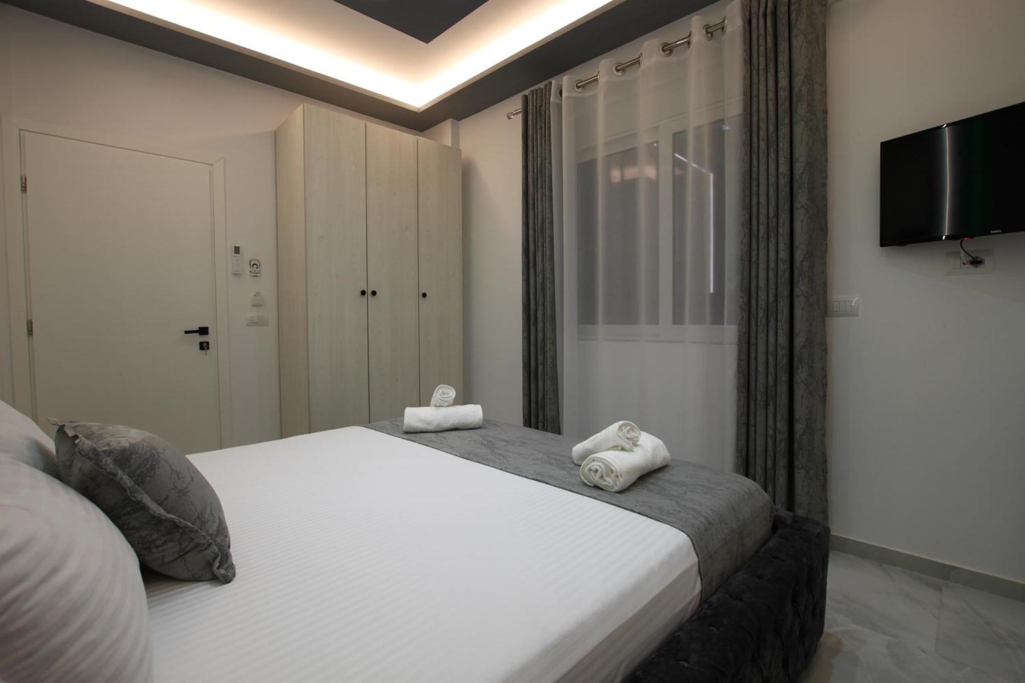 Vila Roxhest Sarande Exterior photo
