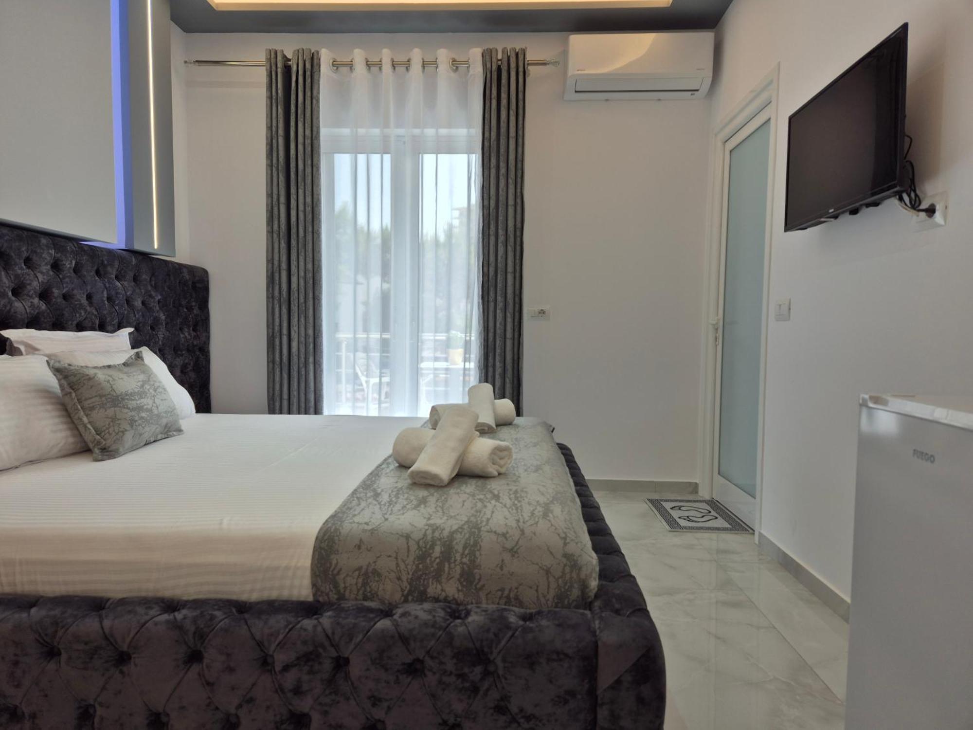 Vila Roxhest Sarande Exterior photo