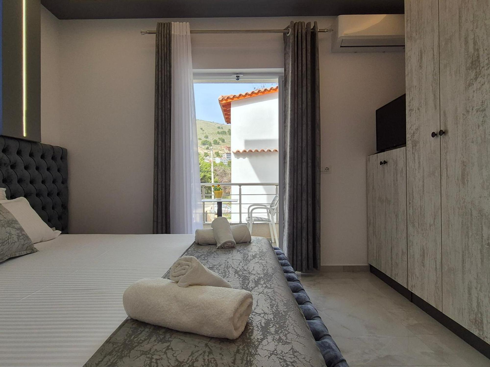 Vila Roxhest Sarande Exterior photo