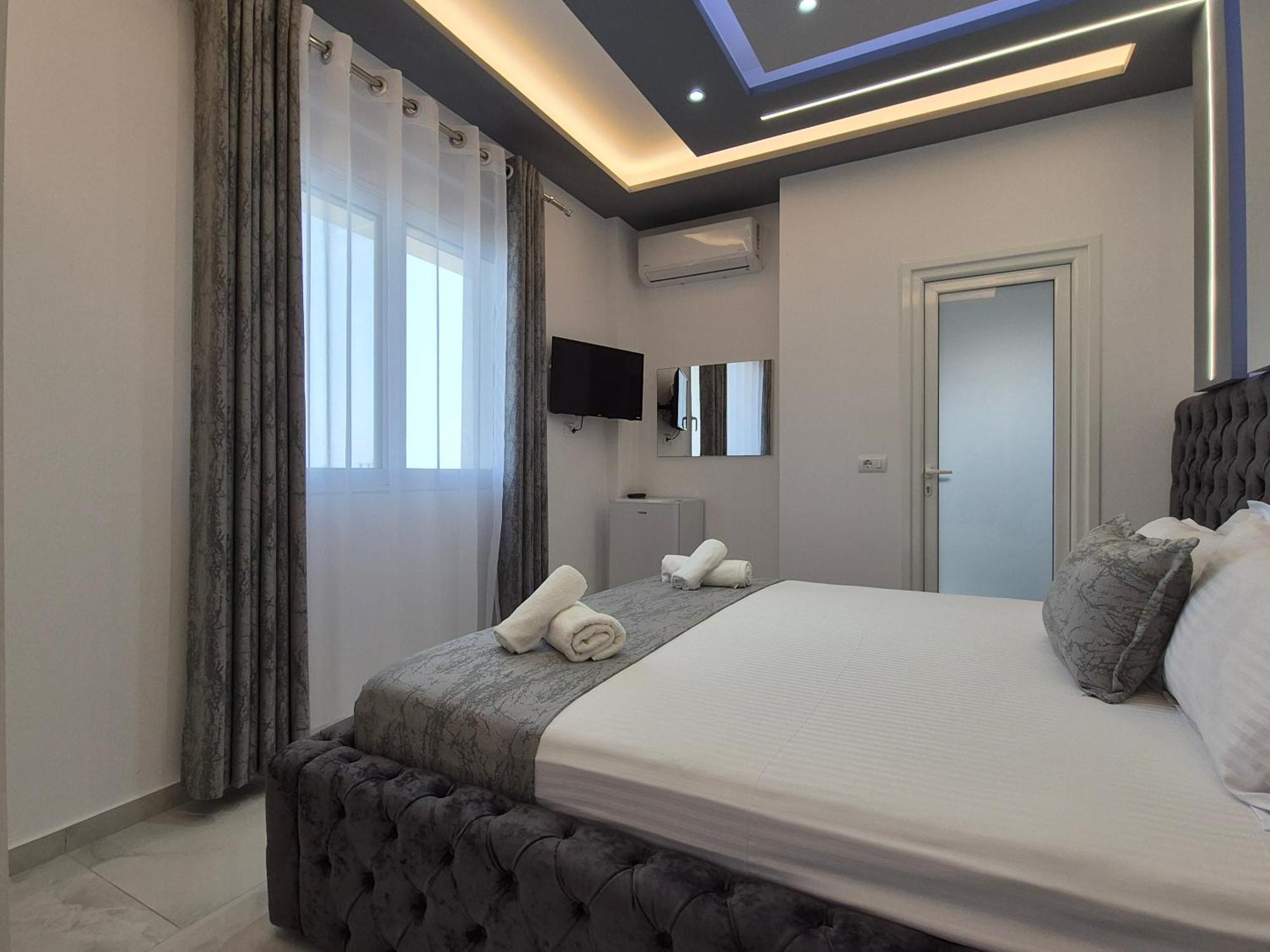 Vila Roxhest Sarande Exterior photo