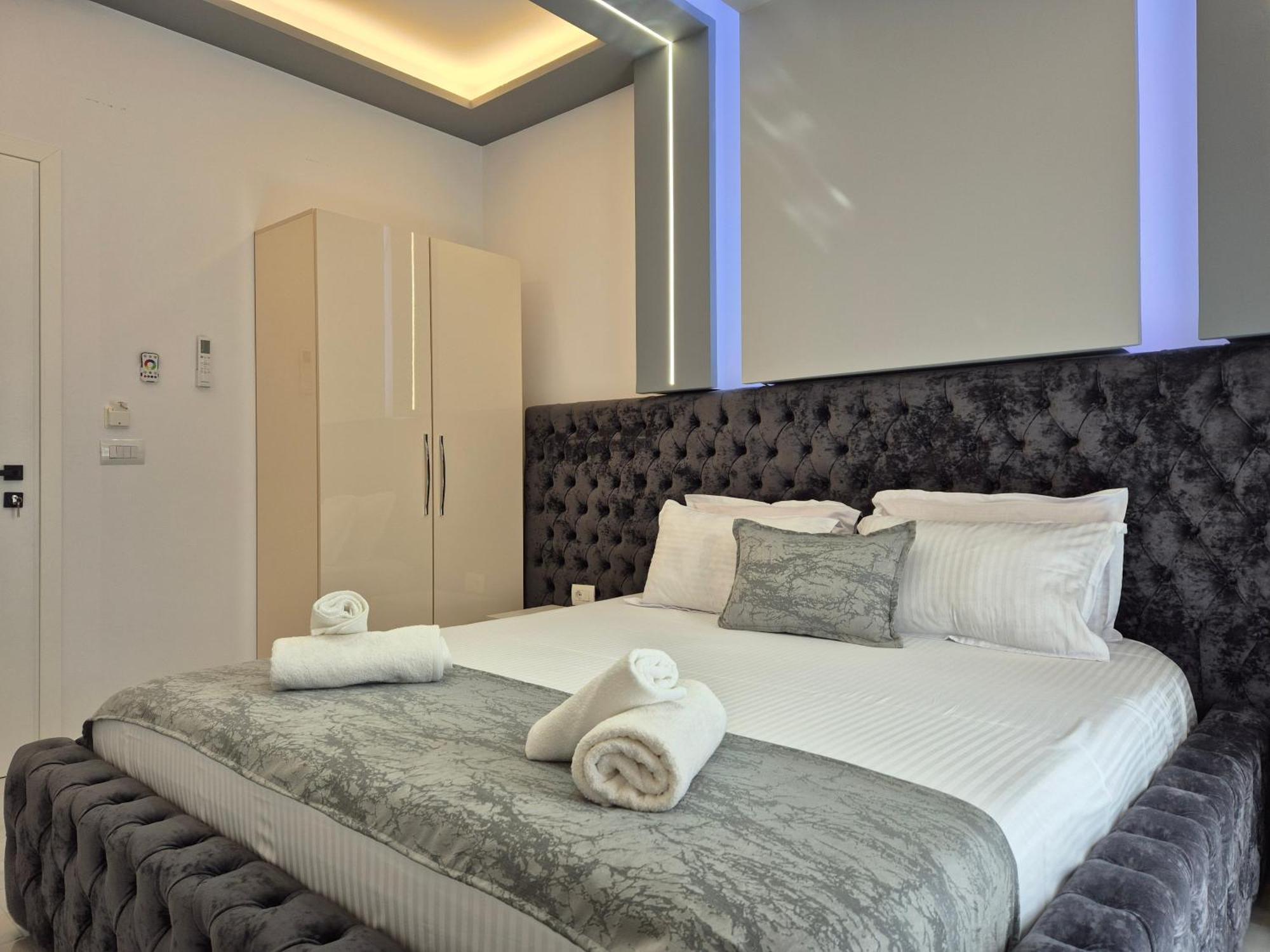Vila Roxhest Sarande Exterior photo