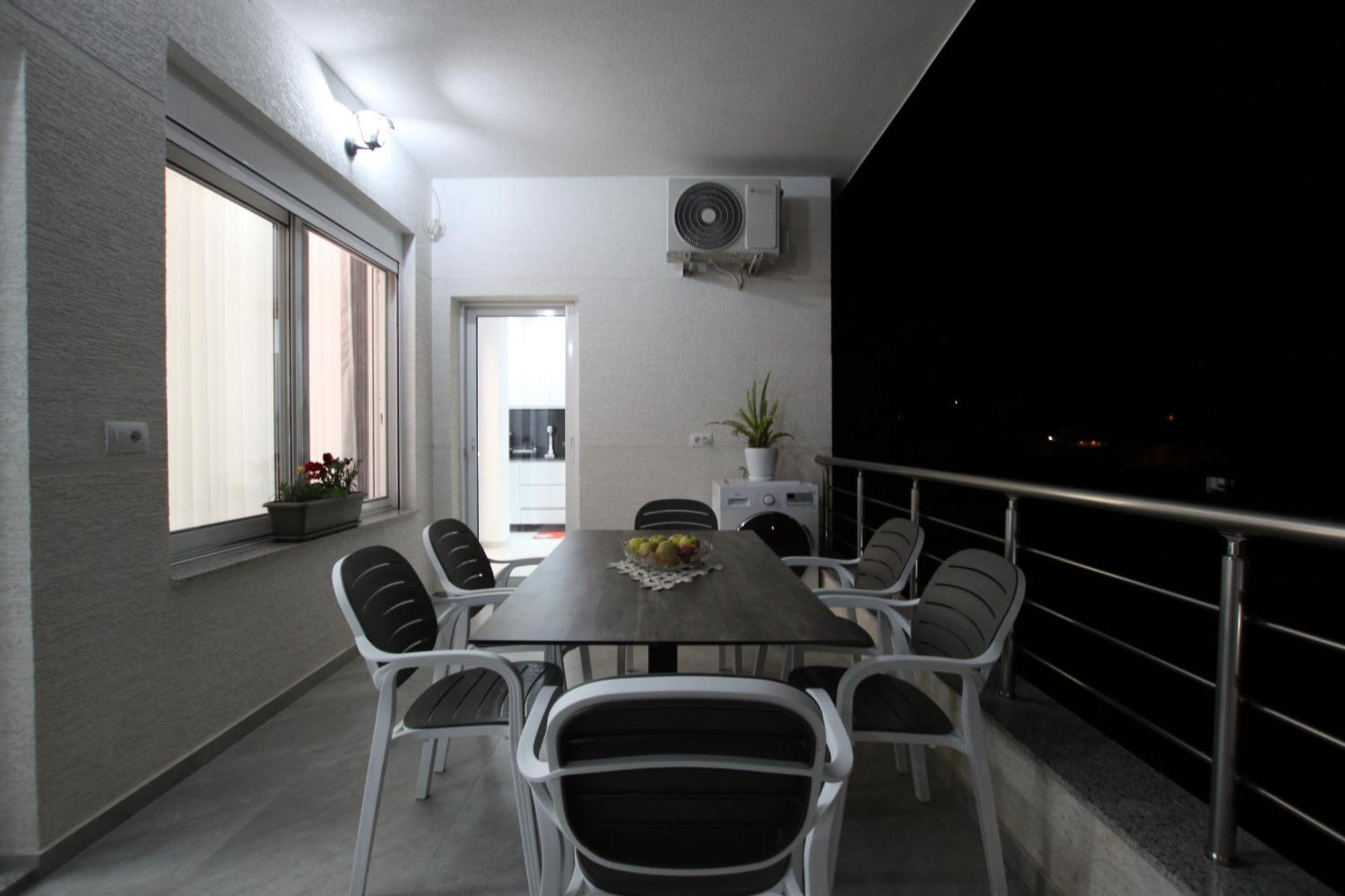 Vila Roxhest Sarande Exterior photo