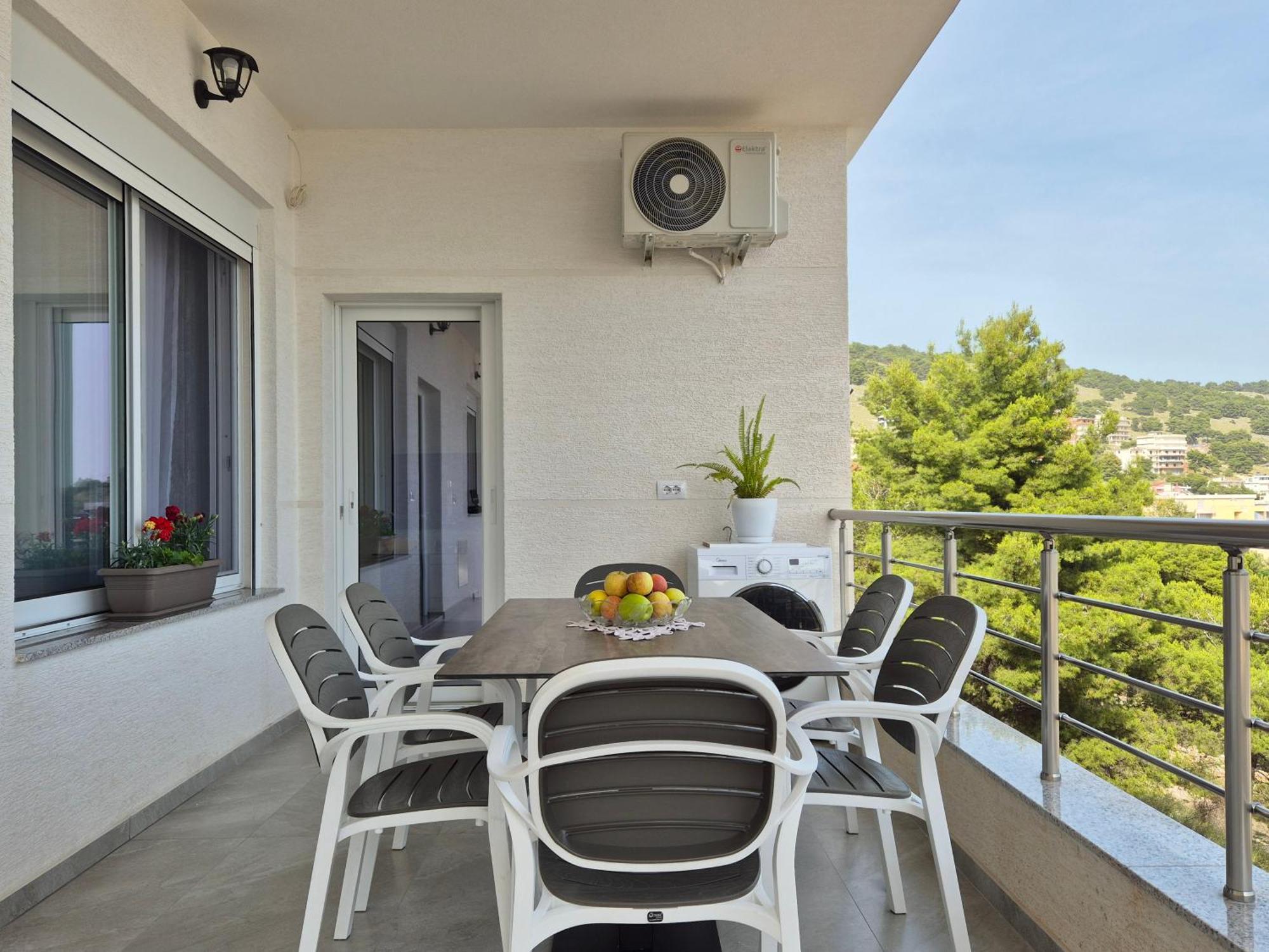 Vila Roxhest Sarande Exterior photo